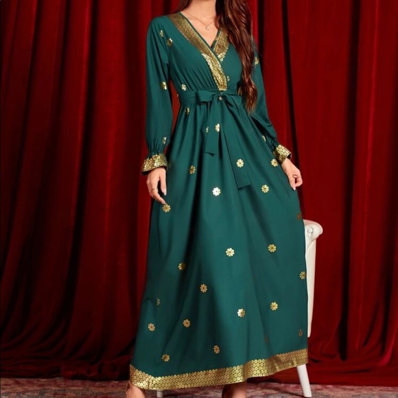 Front belted Maxi dress - Picture 2 of 6